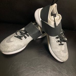 Nike Zoom Training Sneakers with Velcro Strap 6.5